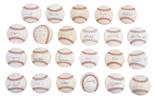 Lot of (23) Superstars Signed Baseball Lot Including Barry Bonds, Mark McGwire and Roger Clemens from the Willie Randolph Collection (Randolph LOA & Beckett PreCert)